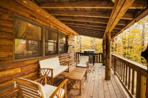 Luxury authentic Log House with Modern Finishes - Game room & Hot Tub - Pocono Mountains residence
